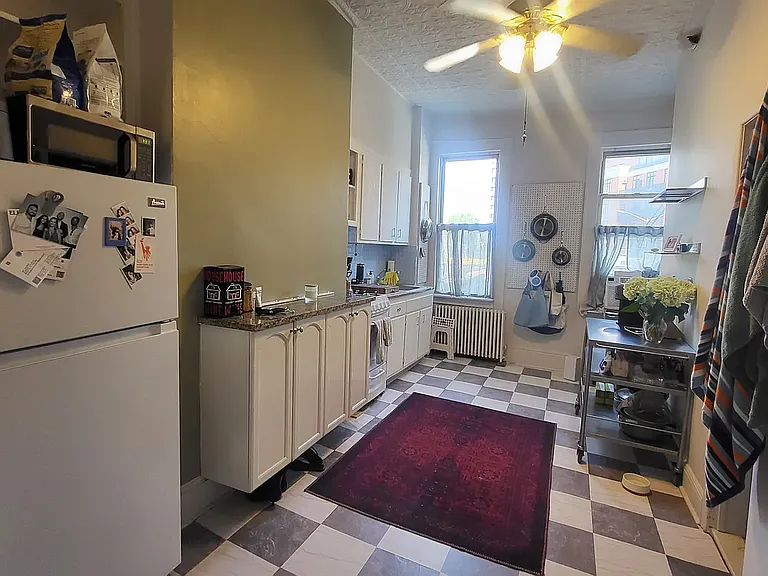 105 Engert Ave #2L — Photo 3