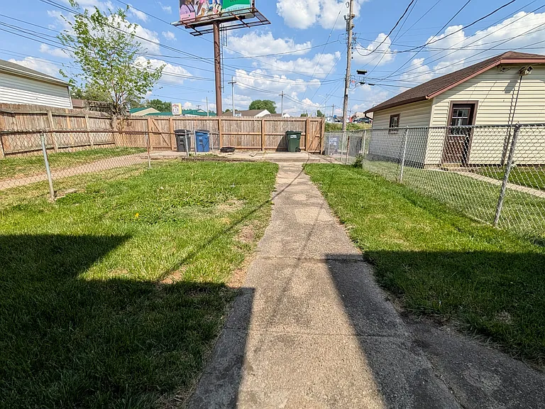 706 Kolping Ave — Photo 22