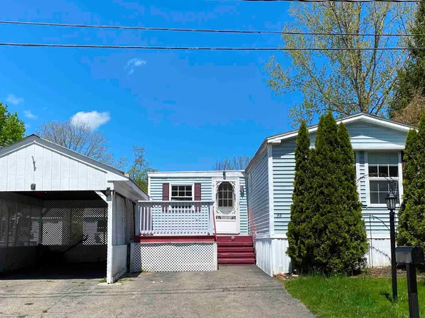 11 Sir Lancelot Drive, Exeter, NH 03833