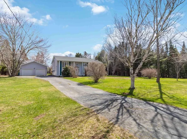 1 Jan Marie Dr, Lawrencetown, NS B2Z 1E2
