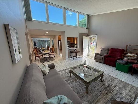 5th image of 2528 Boundbrook Drive S #101