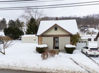 1738/1740 Hancock Ave, Apollo, PA 15613