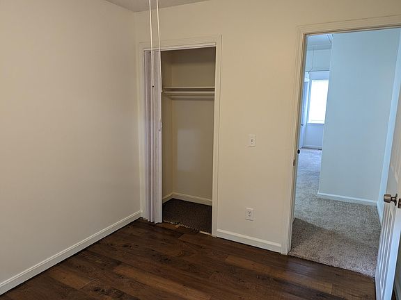3rd image of 1119 Mountain View Dr
