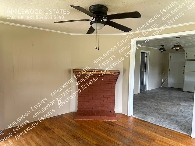2 bed, 900 sqft, $875 — Photo 2
