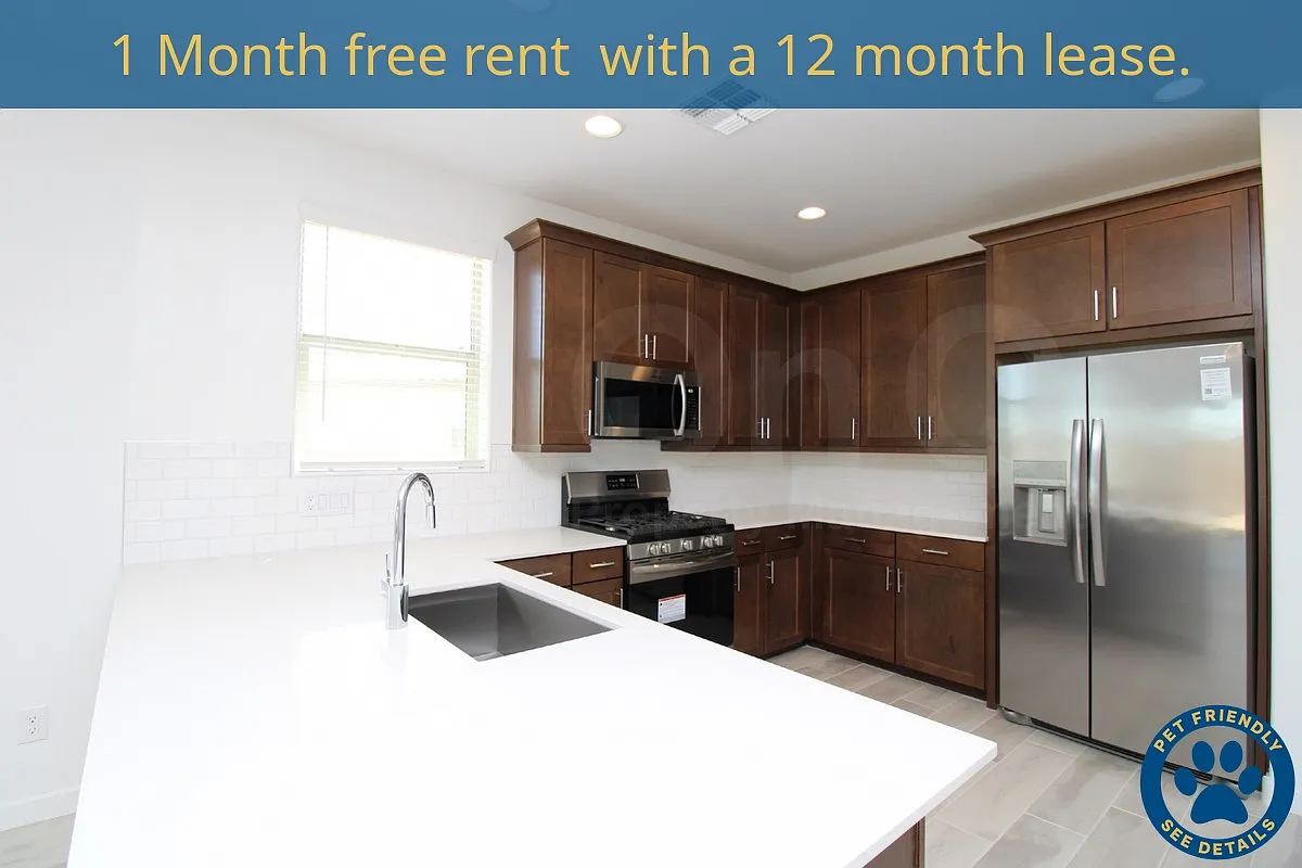 2 bed, 2.0 bath, 1459 sqft, $1,799 — Photo 1