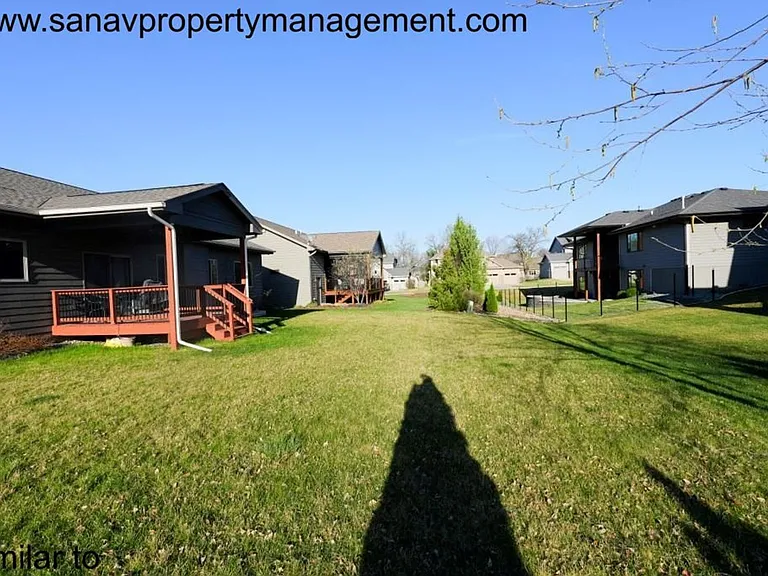 14820 Horton Ave — Photo 3
