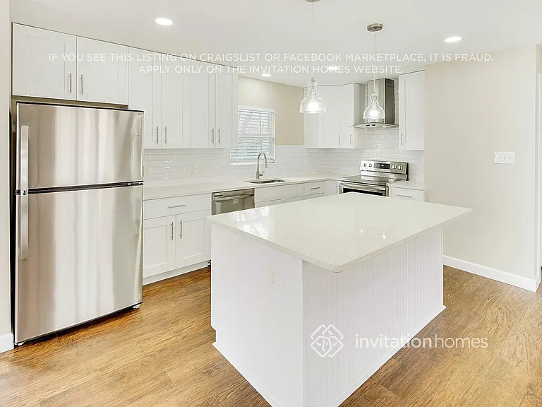 4240 Winedale Ln — Photo 11