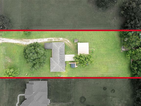 3rd image of 110 Mustang Dr