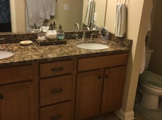 2126 Pickwick Dr, New Albany, IN 47150