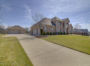 4010 Ballard Woods Dr, Smithfield, KY 40068