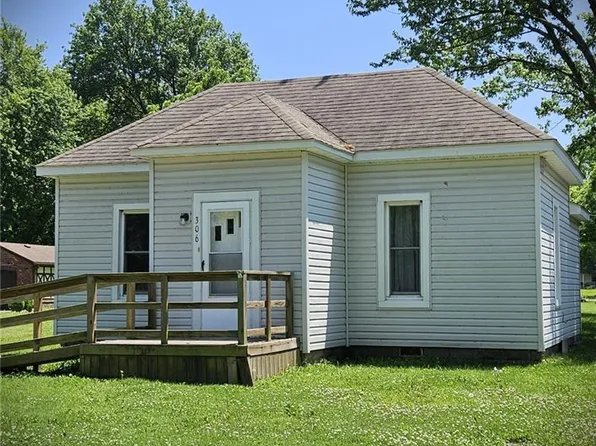 306 E Palmer St, Arma, KS 66712