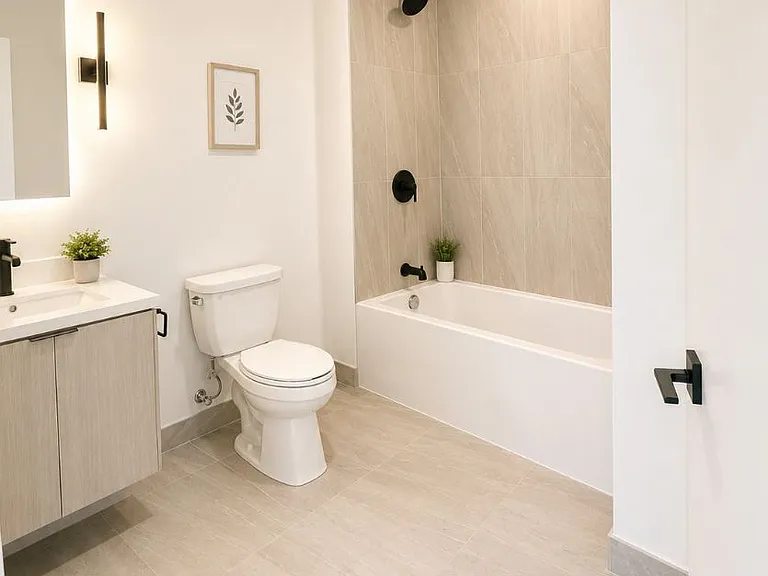 1185 Dupont St #628 — Photo 4