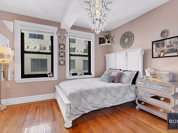 2nd image of 457 W 57th St #915