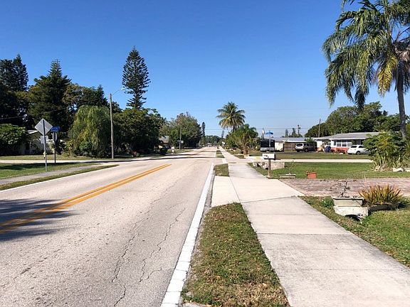 4th image of 18245 Constitution Cir