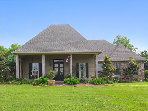 3rd image of 119 Saint Abigail Ln