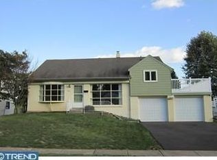 797 Worthington Dr, Warminster, PA 18974