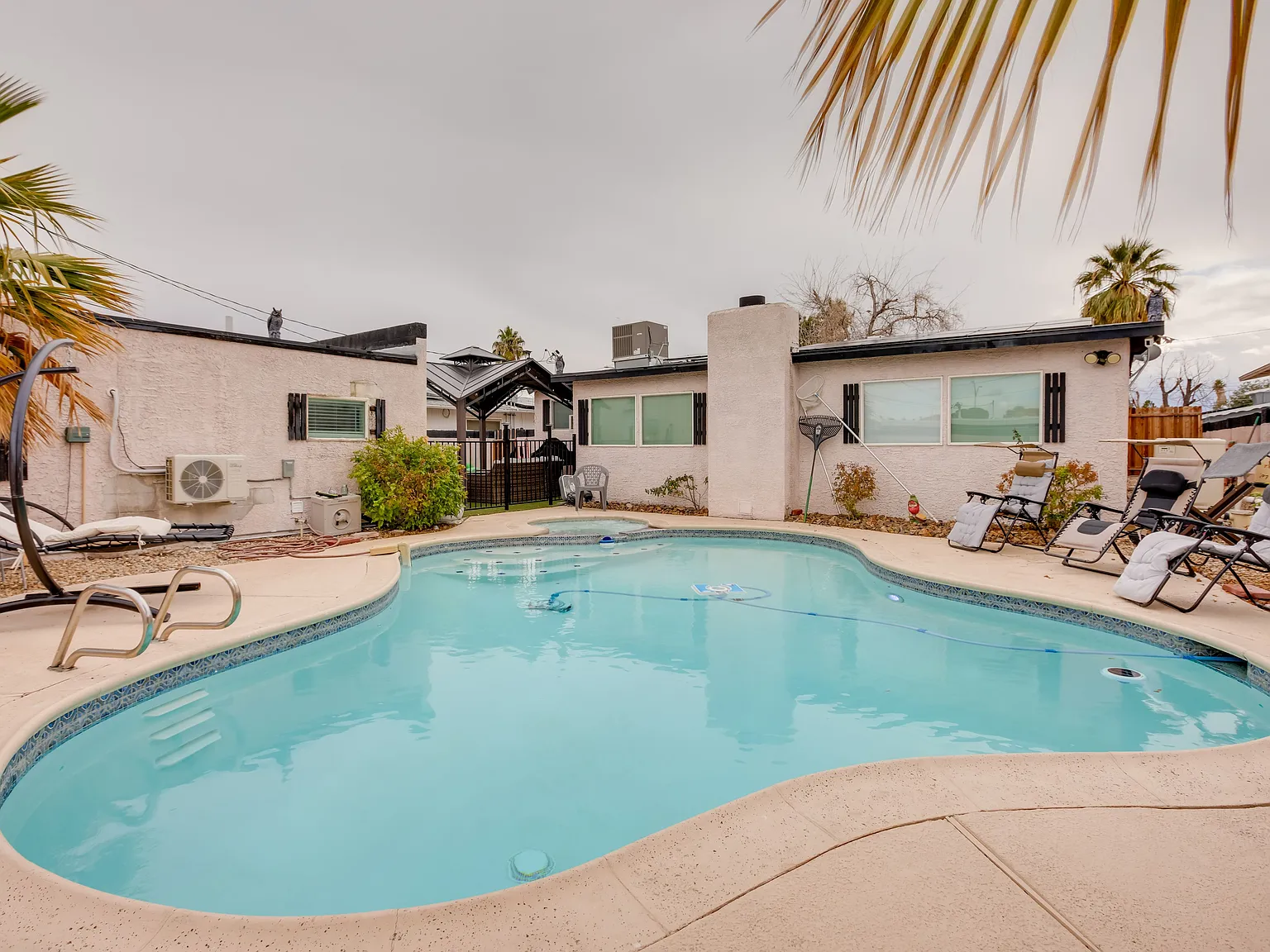 1 bed, 670 sqft, $1,950 — Photo 1