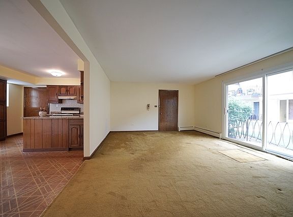 2nd image of 4568 N Milwaukee Ave APT 109