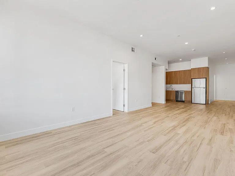 Uptown Lofts — Photo 102