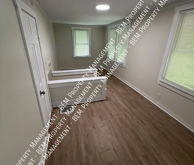 4427 Agnes Ave — Photo 18