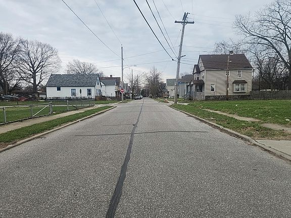 5th image of 10118 Olivet Ave