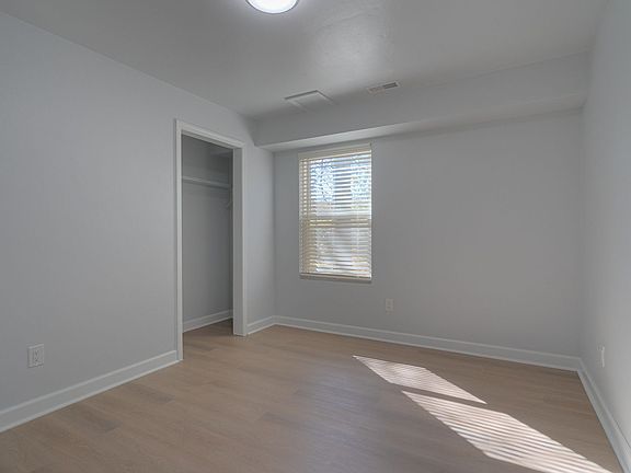 5th image of 208 Wharton St SE #E