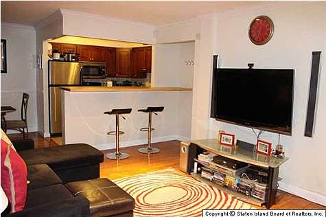 2nd image of 187 Seaver Ave APT A