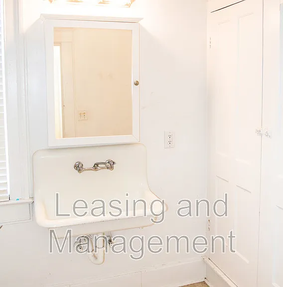 123 Wentworth St #C — Photo 15