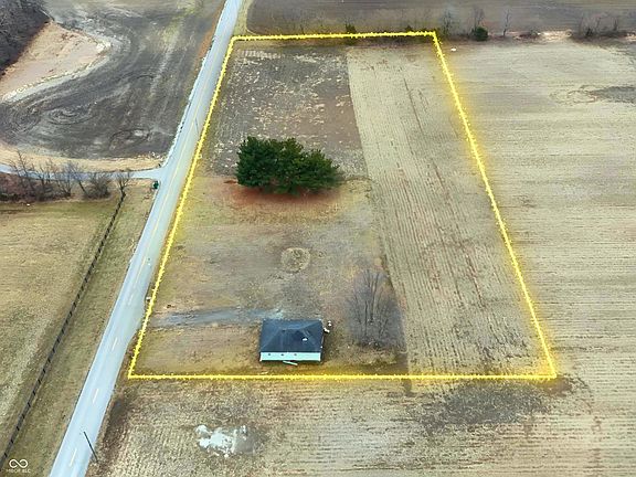 2nd image of 19824 Lamong Rd