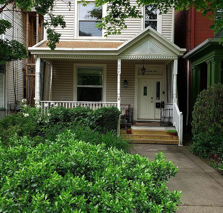 744 E End Ave #1