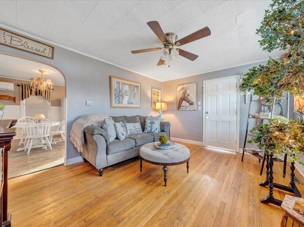 200 Goodwin Ave, Salem, VA 24153