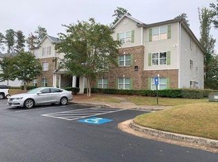 9301 Fairington Ridge Cir, Lithonia, GA 30038