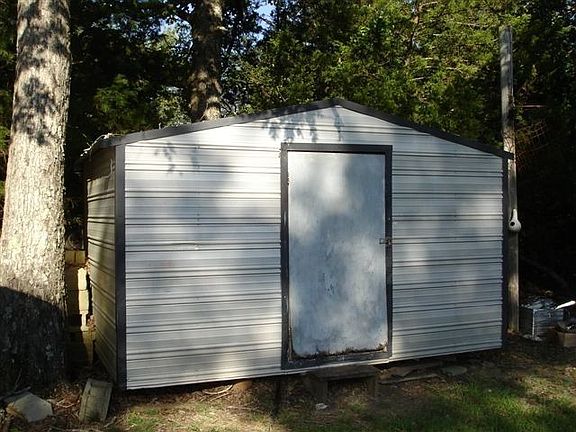 2nd image of 146 Polk 76 W