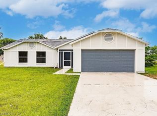 704 SW 3rd Ter, Cape Coral, FL 33991
