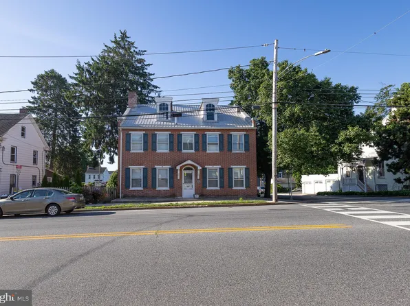 104 E Main St, Middletown, PA 17057