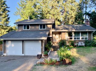 5340 Pineridge Dr NE, Bremerton, WA 98311