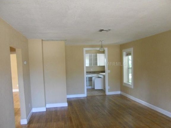 2nd image of 1621 Drew St