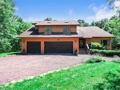 28 Bellhaven Road, Bellport, NY, 11713