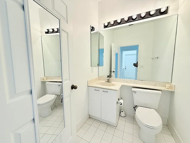 10875 Old Bridgeport Ln — Photo 28