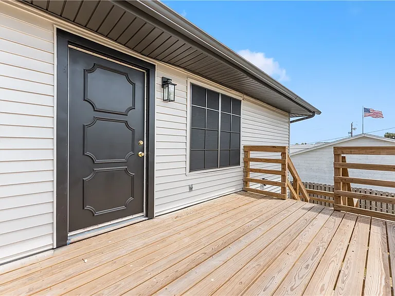 4937 Holmes Dr — Photo 22
