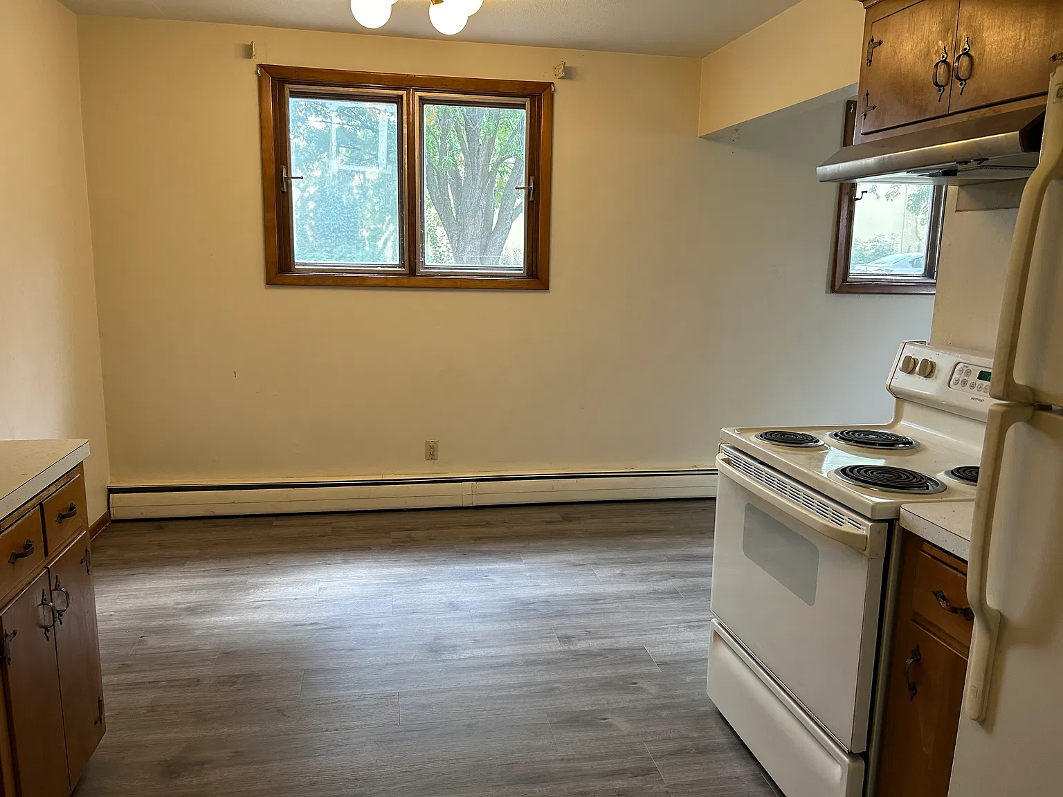 1 bed, 850 sqft, $1,275 — Photo 4