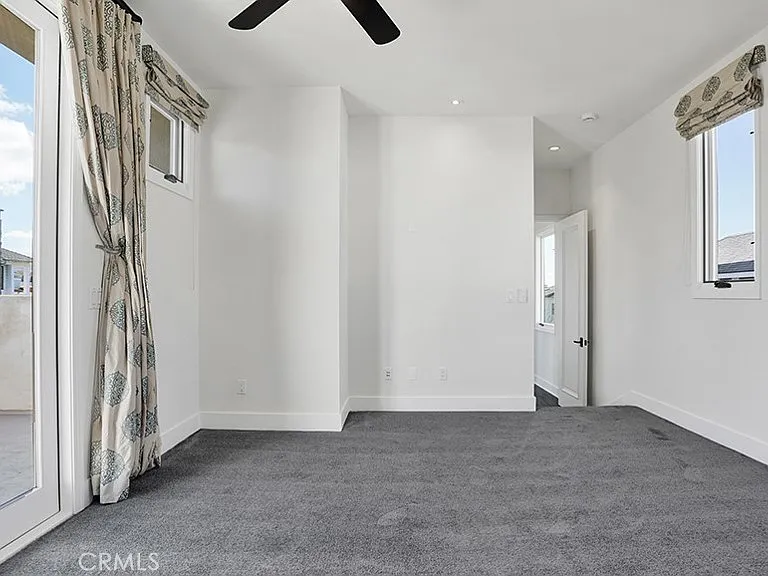 243 Poppy Ave — Photo 31