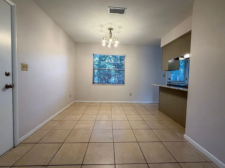 3146 NW 46th Ave — Photo 11