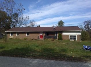 7777 Alberta Beach St NE, Louisville, OH 44641