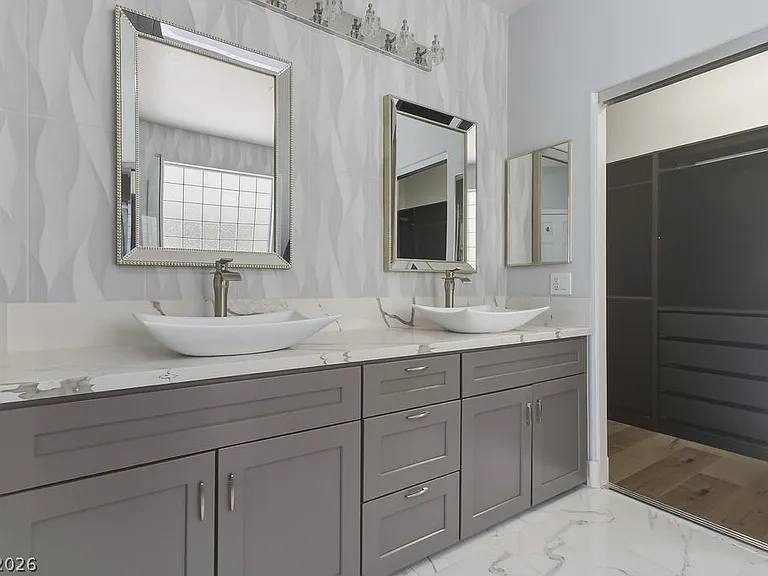10741 Elk Lake Dr — Photo 36