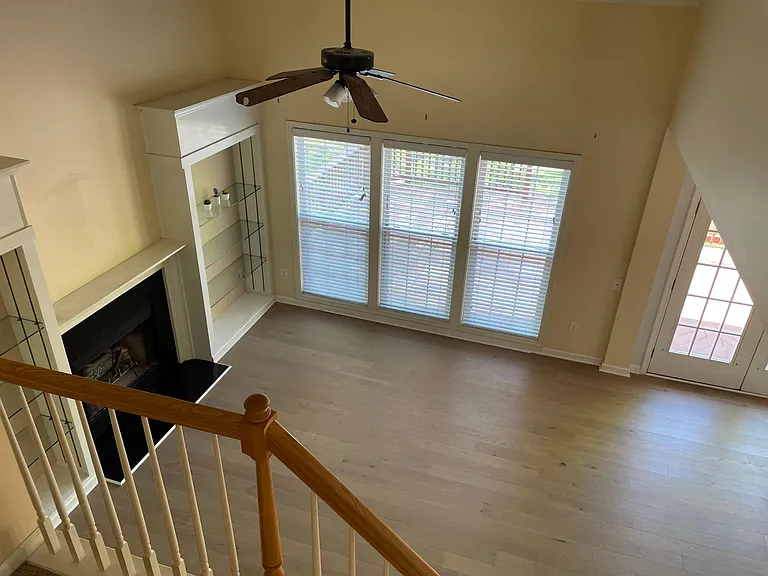 2470 Lunetta Ln — Photo 16