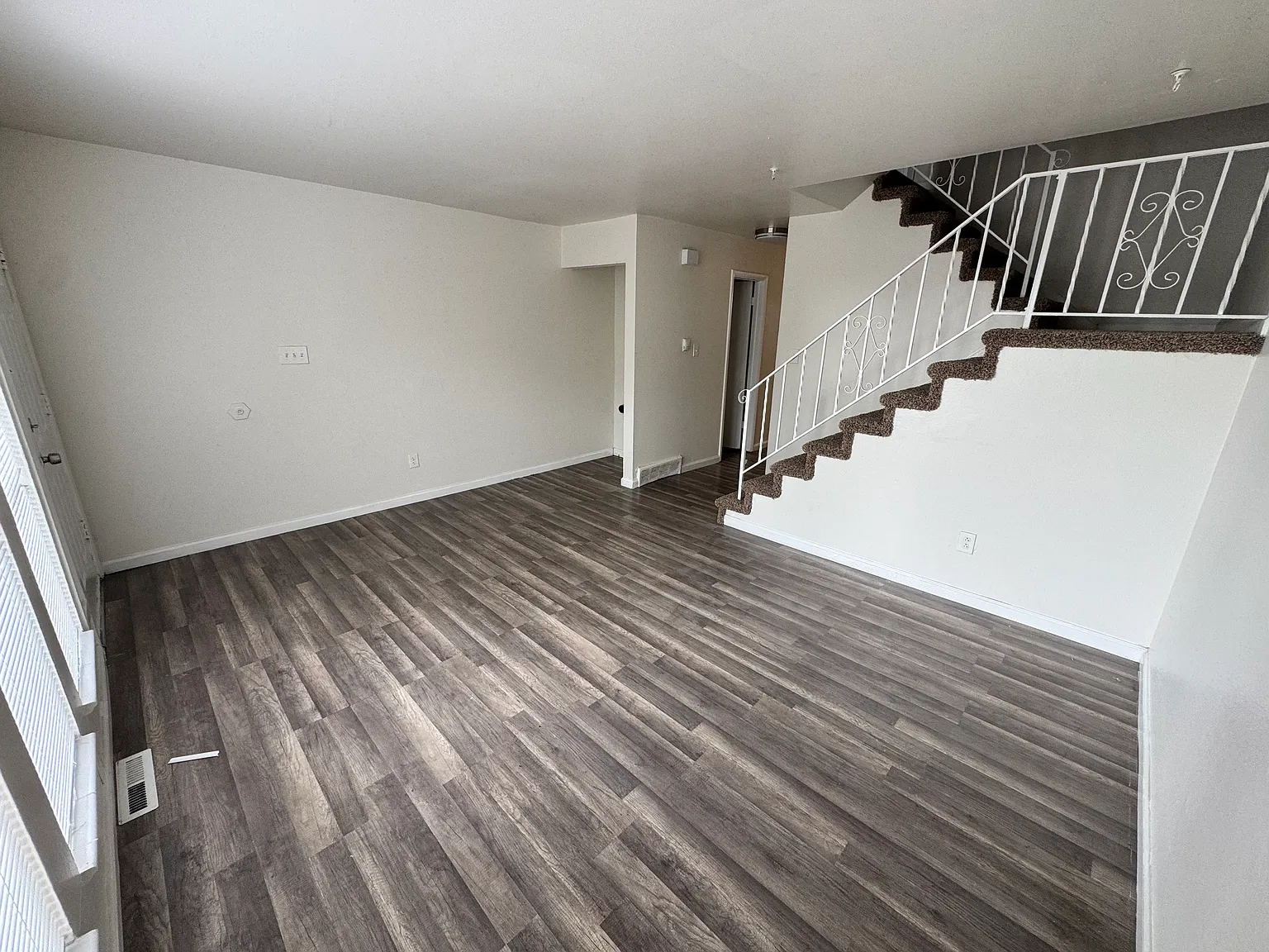 56 Lansing St — Photo 3