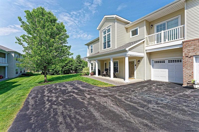 2nd image of 901 VLY POINTE Drive