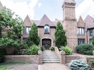 102 Bristol Sq, Pittsburgh, PA