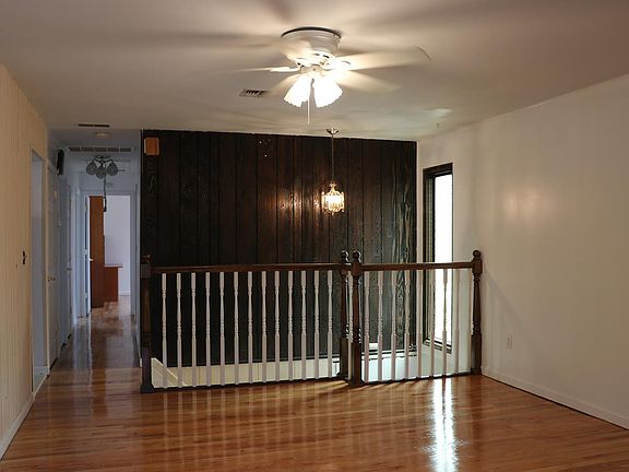 4th image of 2136 S Railroad Ave #2F